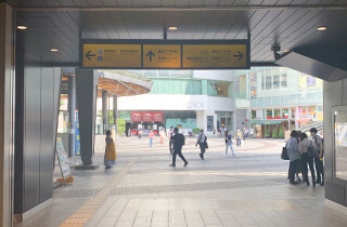 JR有楽町駅からの道順1
