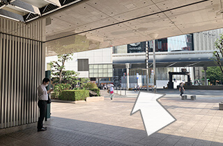 JR有楽町駅からの道順4