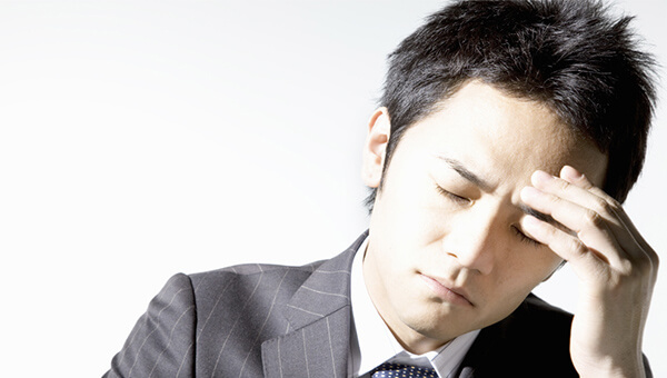 植毛で失敗して後悔している男性