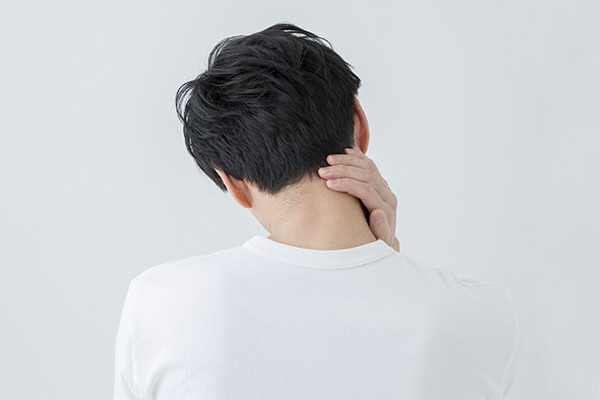 自毛植毛すると、くせ毛になるの？